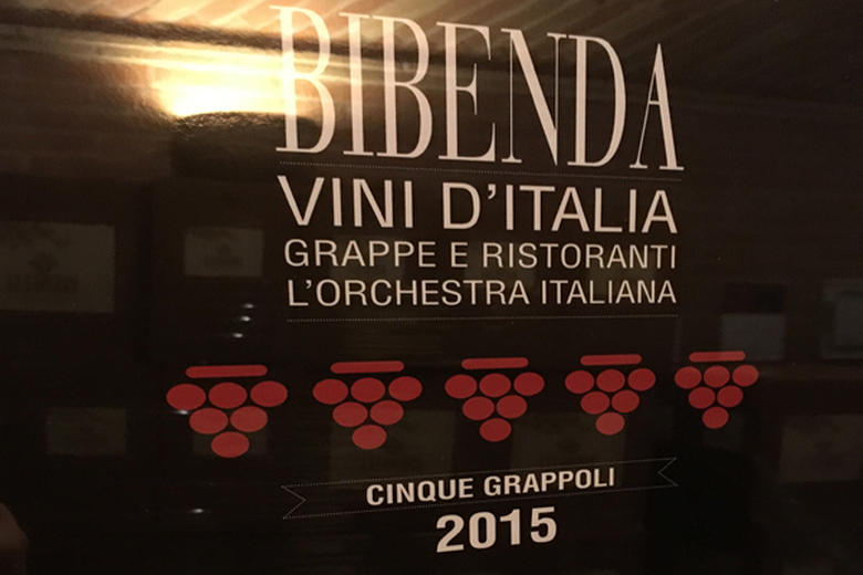 CINQUE GRAPPOLI 2015 AWARDED TO OUR AMARONE RISERVA CAMPO DEL TITARI 2009.